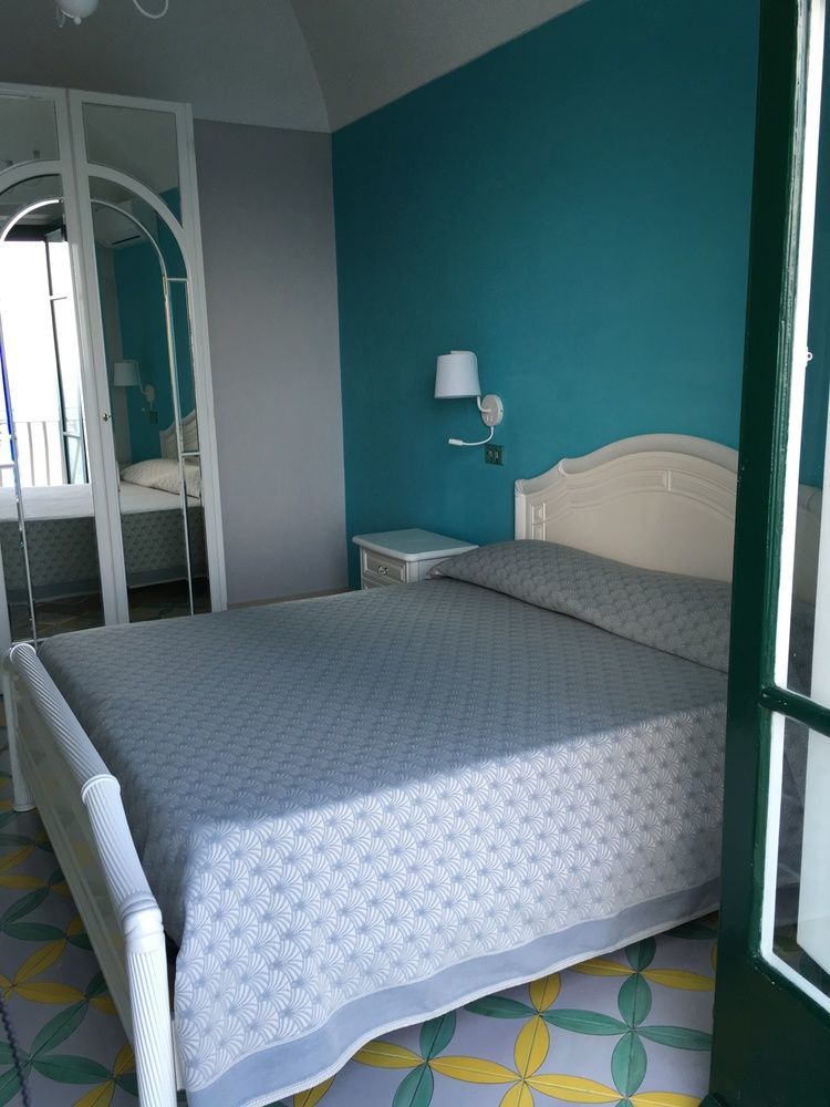 Amalfi Apartments Design Centro Storico Kültér fotó